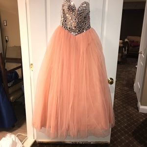 Tarik Ediz Coral ballgown